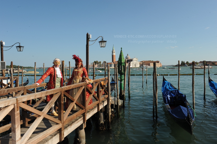 Mariage à Venise en costume